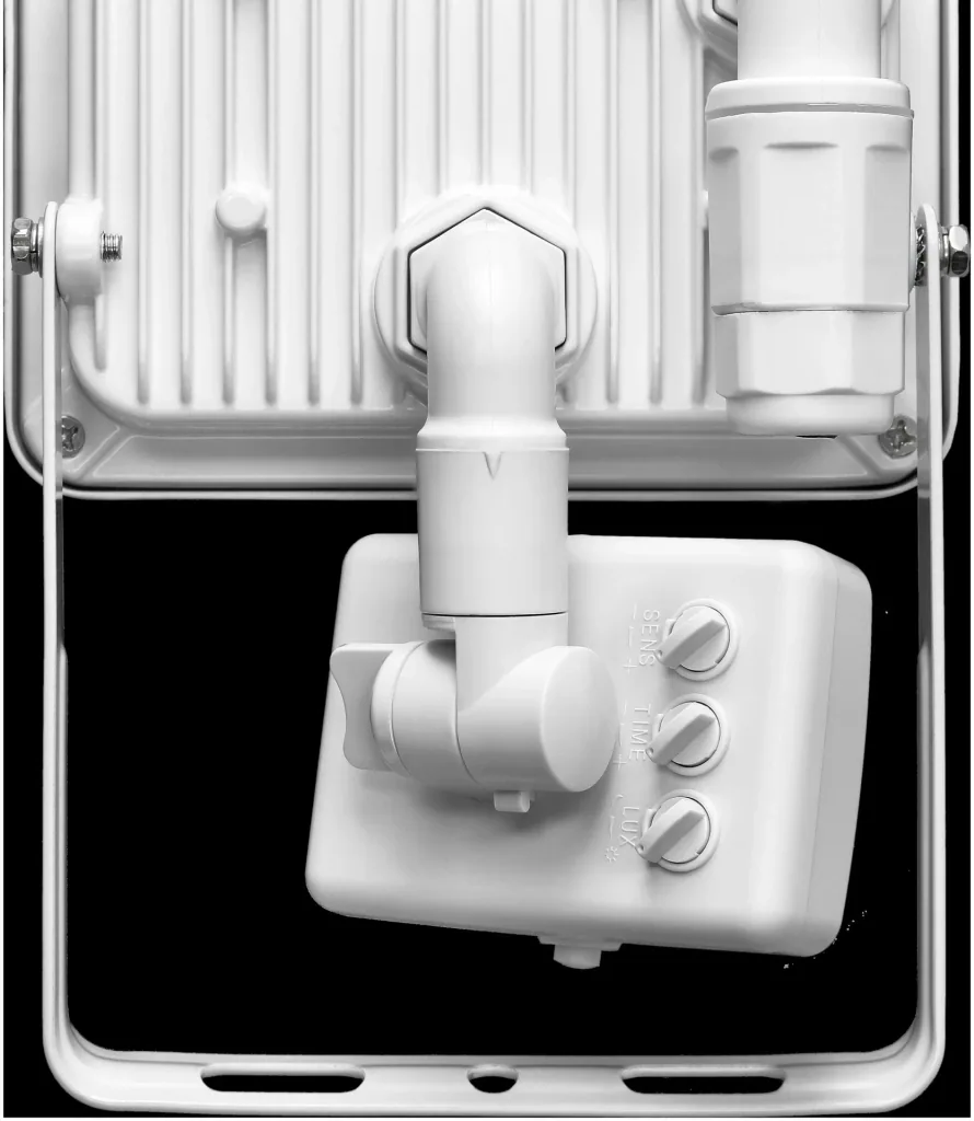 LED outdoor spotlight with motion detector white, 10 watts - 850 lumens