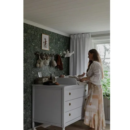 Gustavienne Chest of drawers white