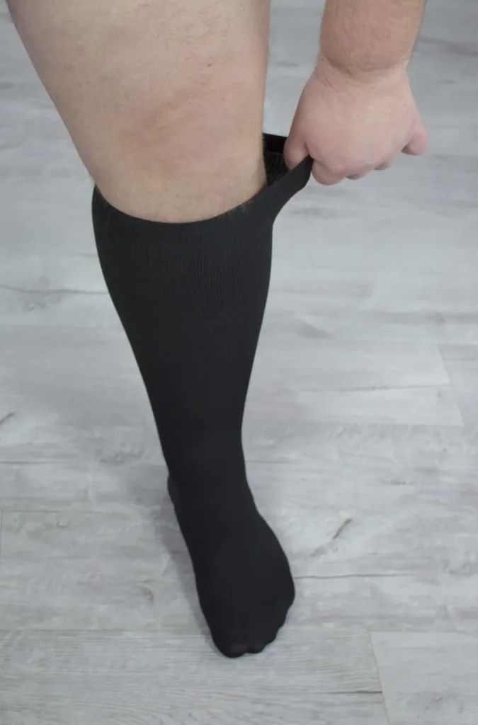 Travel support stockings for strong calves, black, size 42-44, double pack