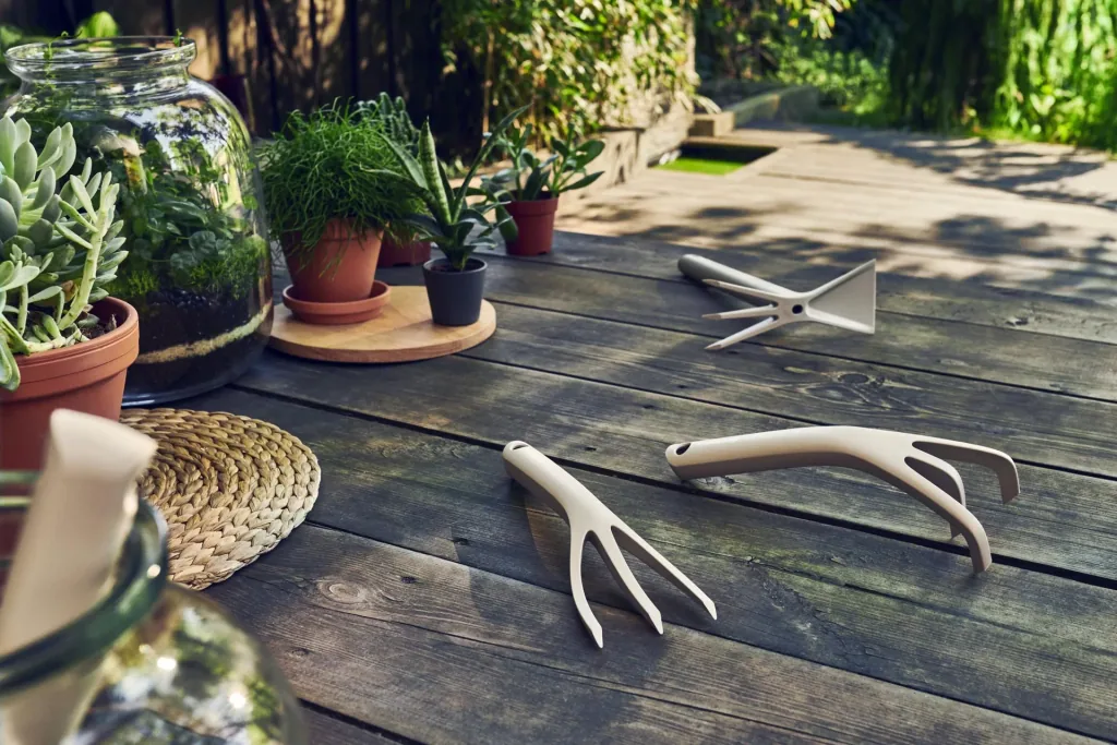 Garden hand tools set, beige