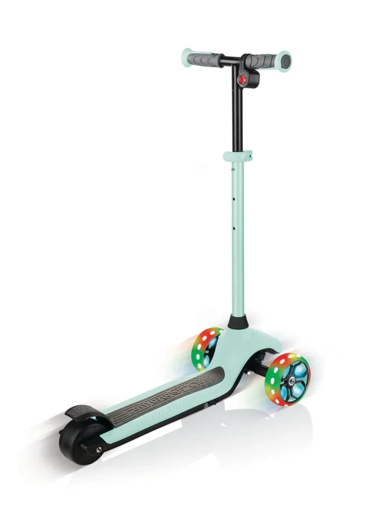 ONE K E-MOTION 4 PLUS e-scooter, lithium battery, 80 W motor, 125/90 mm, 3-wheeled, LED wheels, mint