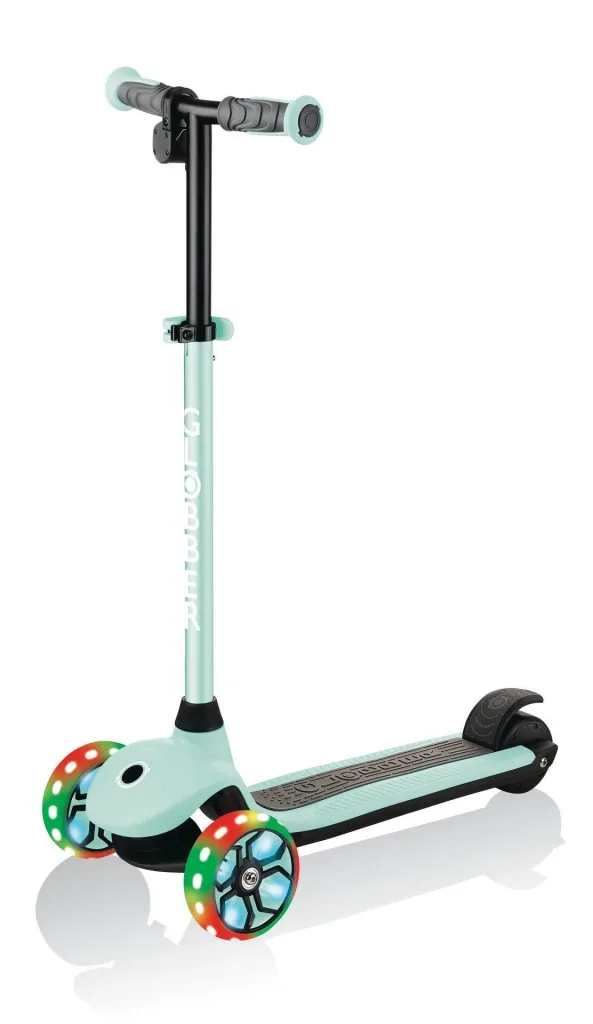 ONE K E-MOTION 4 PLUS e-scooter, lithium battery, 80 W motor, 125/90 mm, 3-wheeled, LED wheels, mint