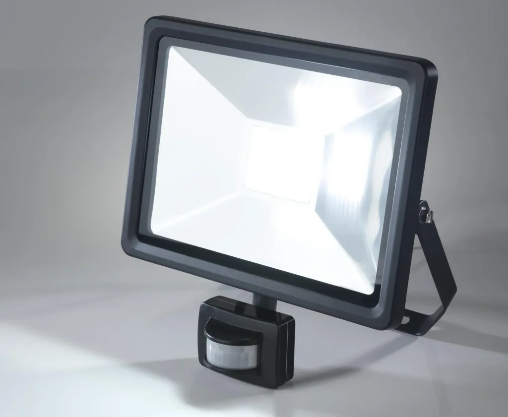 LED floodlight with motion detector, 50 watts, 4000 lumens, IP44