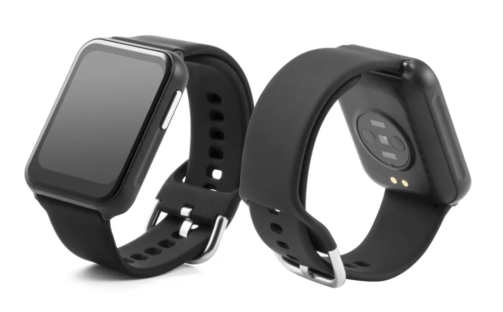 Smartwatch with monitoring of body temperature, heart rate and sleep activity