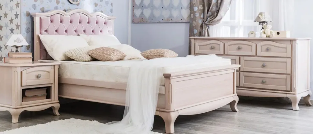 Romina Cleopatra bedside table