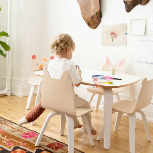 Oeuf children's table white