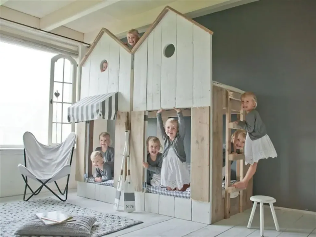 Dutchwood bunk bed beach house