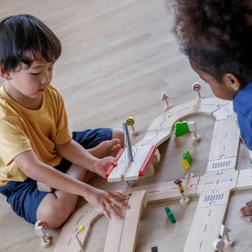 Plan Toys Street system wood