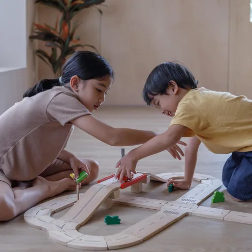 Plan Toys Street system wood