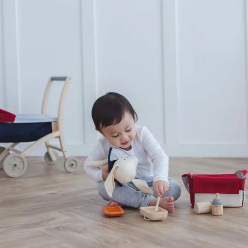 Plan Toys Toys doll feeding set wood