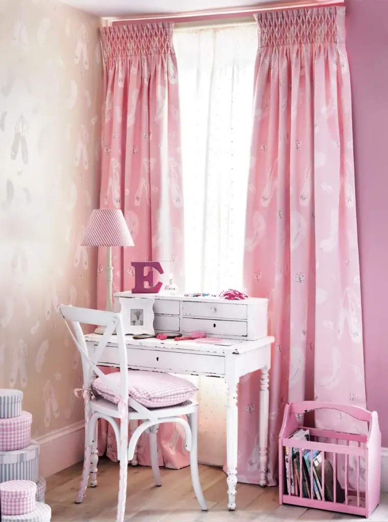 Little Sanderson Abracazoo Wallpaper Ballet Shoes Pearl Pink