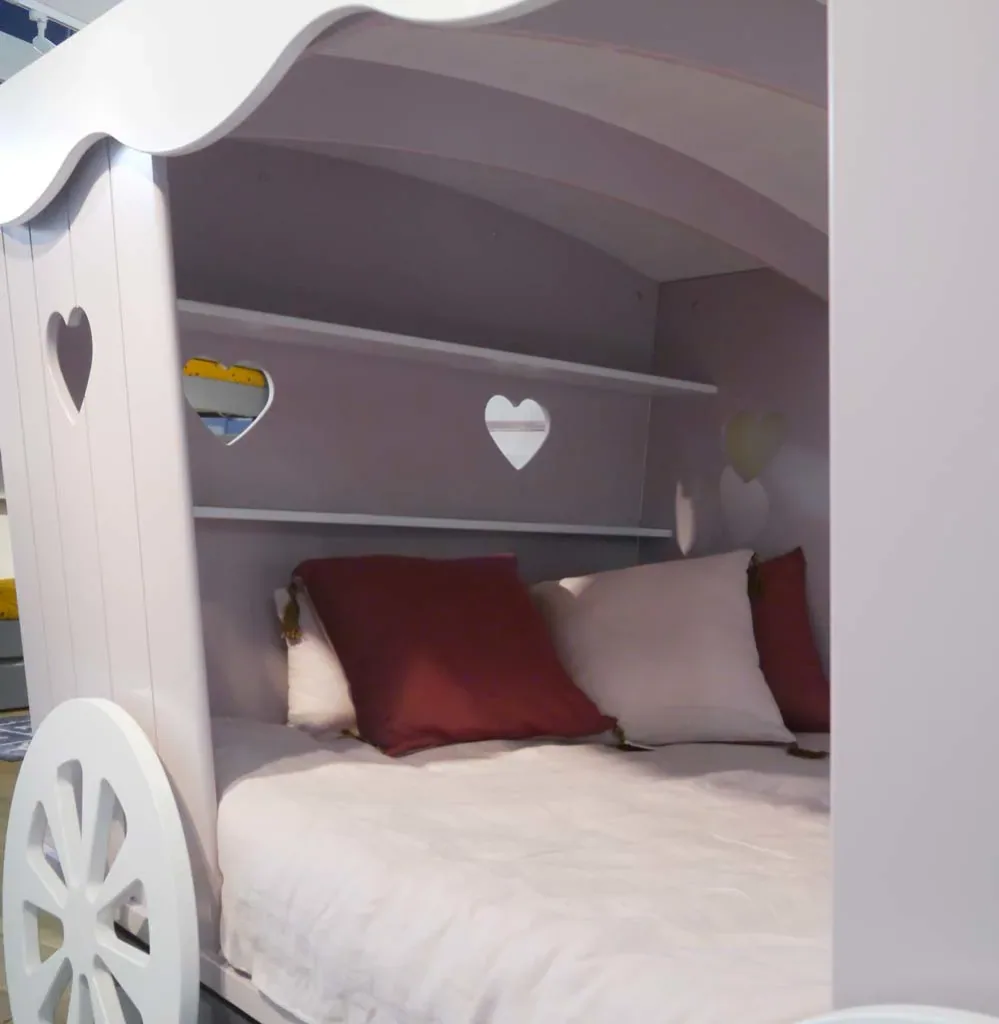 Mathy by Bols Shepherd's Wagen Children's Bed