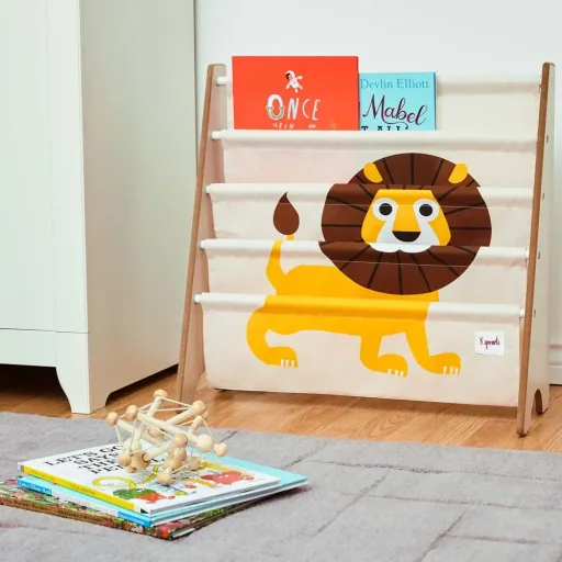 3 Sprout's bookshelf Löwe