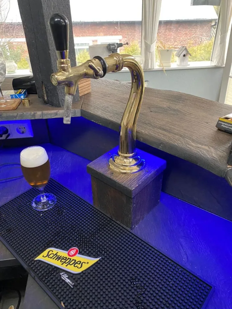 Beer tower, beer dispenser - Model Baby Gooseneck, 1-line, brass