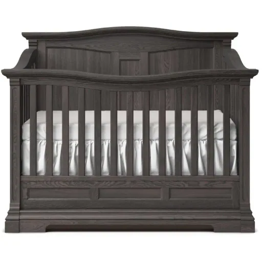 Romina Imperio baby bed closed
