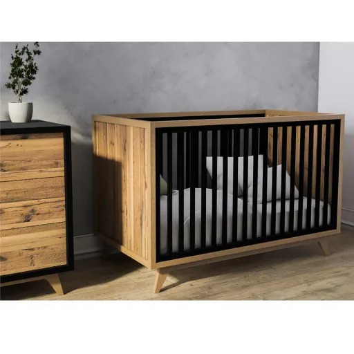 Romina Uptown baby bed