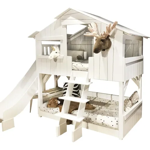 Mathy by Bol's bunk bed tree hut with slide