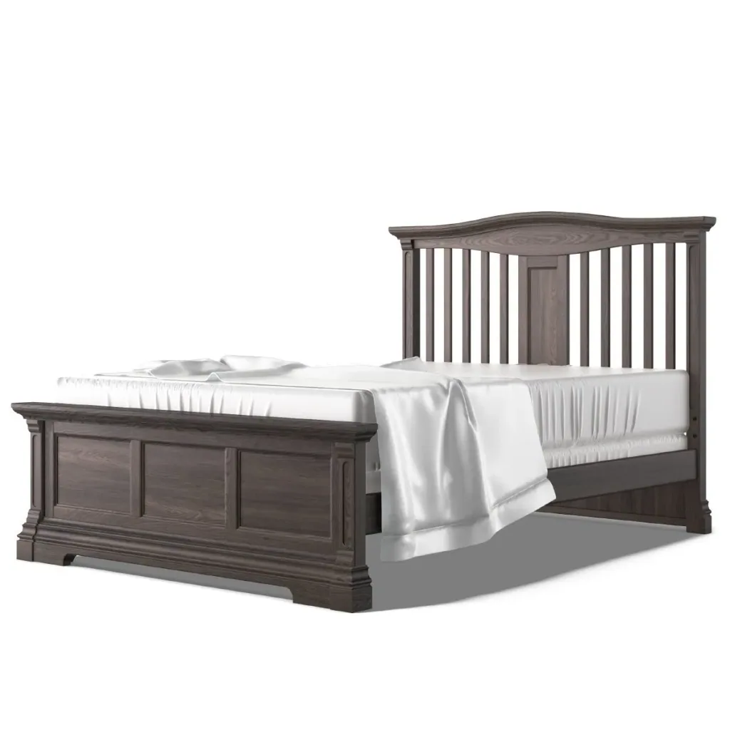 Romina Imperio bed head end open