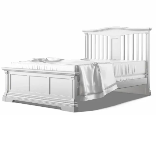 Romina Imperio bed head end open