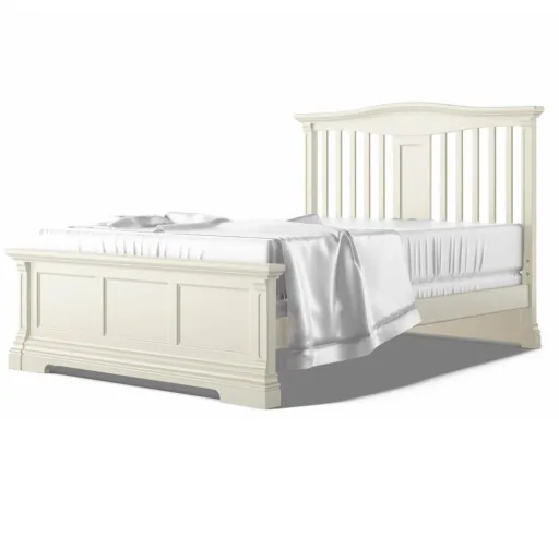 Romina Imperio bed head end open