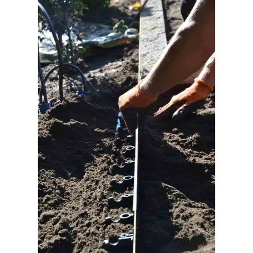 Flexible Garden Edging - Recycled Plastic Lawn Border, 4.5cm x 80cm, Black