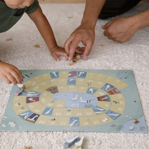 Little Dutch goose game