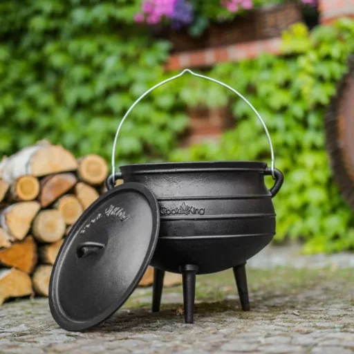 6-Liter Cast Iron Dutch Oven for Open Fire Cooking