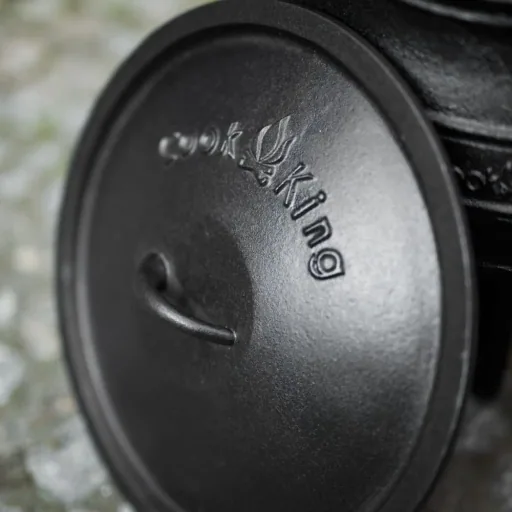 6-Liter Cast Iron Dutch Oven for Open Fire Cooking