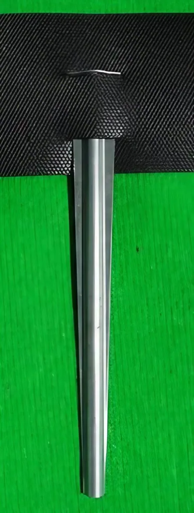 Ground screws metal 25cm x 3cm | Ground anchor | Lawn edging