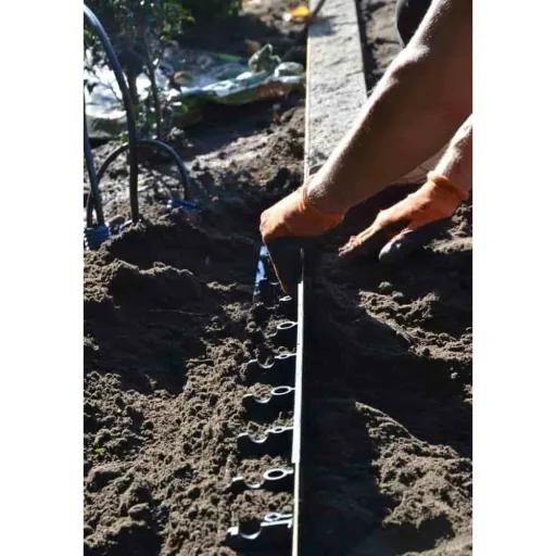 Flexible Garden Edging - Black Plastic Lawn Edging, 6cm x 100cm
