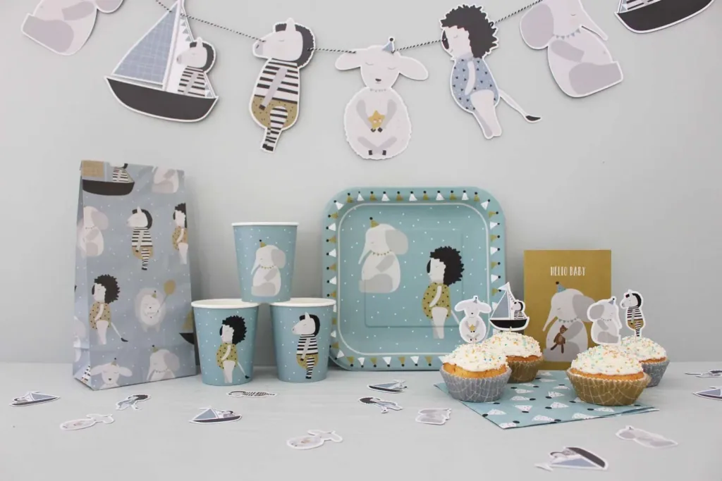 Ava & Yves cardboard cup set animals