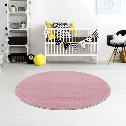 Livone carpet around university pink