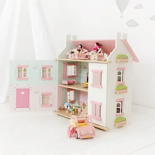 Le Toy van Dolls House Sophie