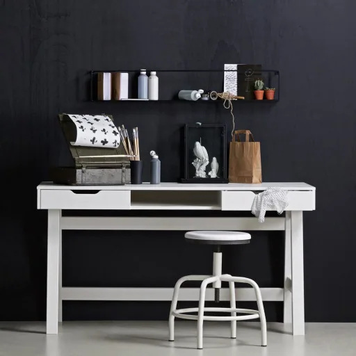 Wood Nikki Children's desk knows