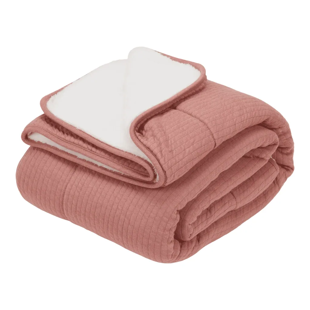 -, Color: Pink blush