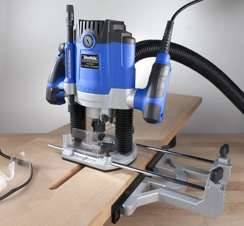 Router WOF 1600 with electronic speed control
