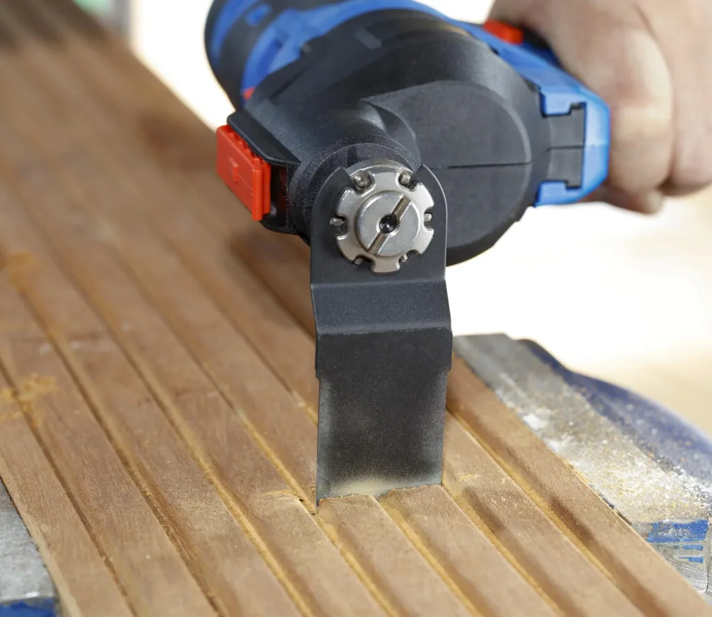 3-in-1 cordless power tool, 17 pieces (Battery and charger not included)