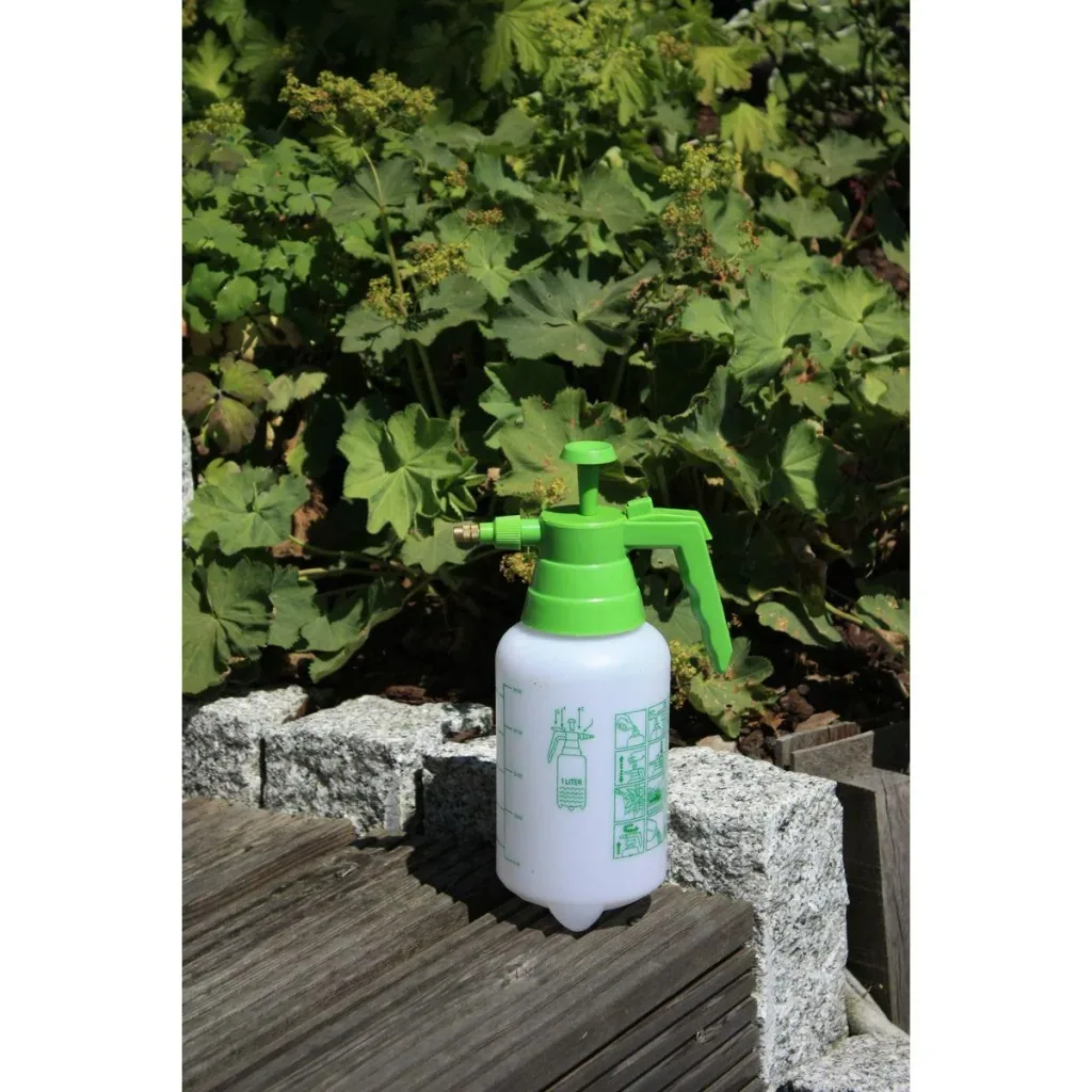 Pressure sprayer 2 liters 13 cm x 30 cm