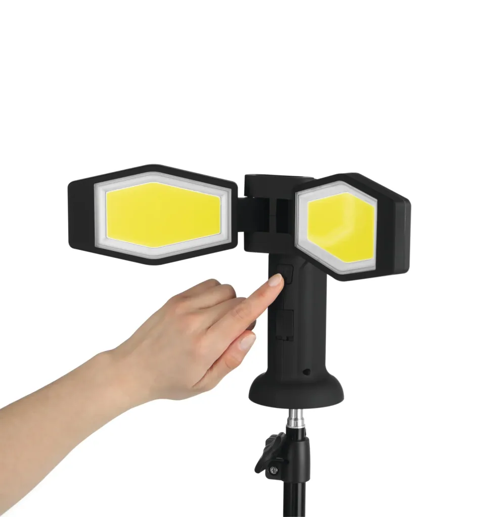 LED spotlight universal with tripod
