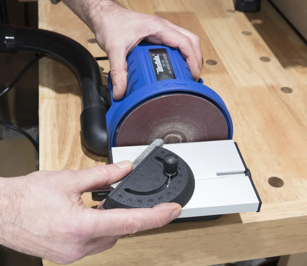 Disc sander with miter angle, 140 watts
