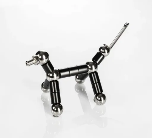 Magnetic ballpoint pen in the color: black