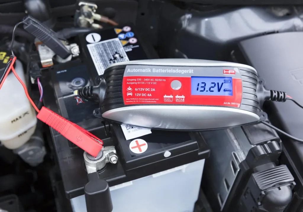 LCD charger Smart 6/12 Volt
