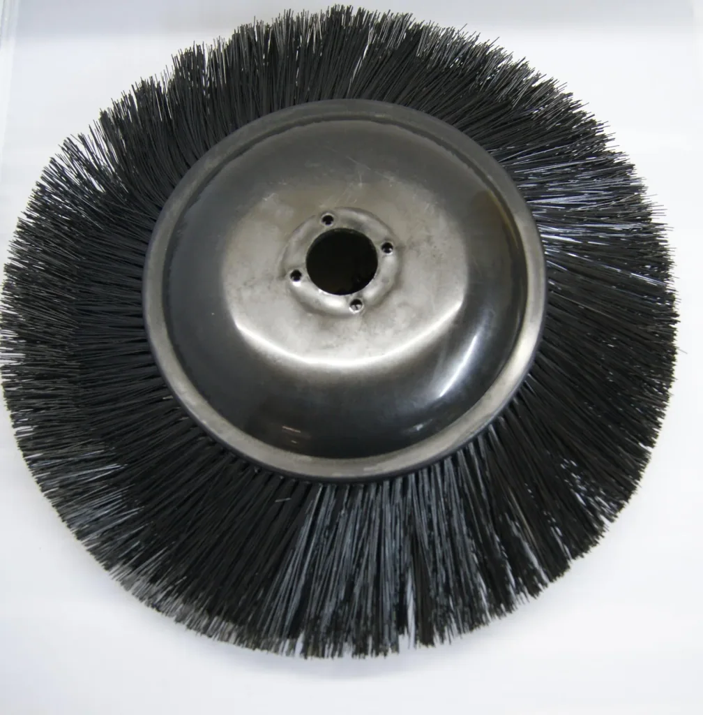 Spare parts set for sweeper, 2 brushes + 1 sealing lip