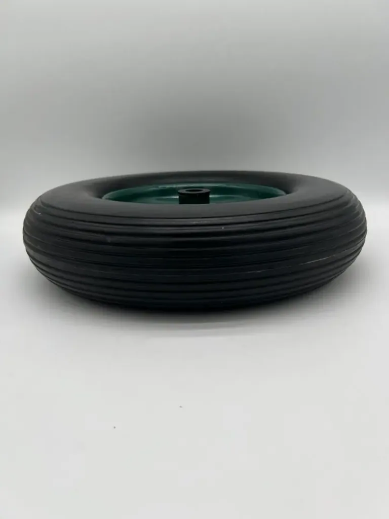 Puncture-proof wheelbarrow wheel with needle bearing, 1 piece