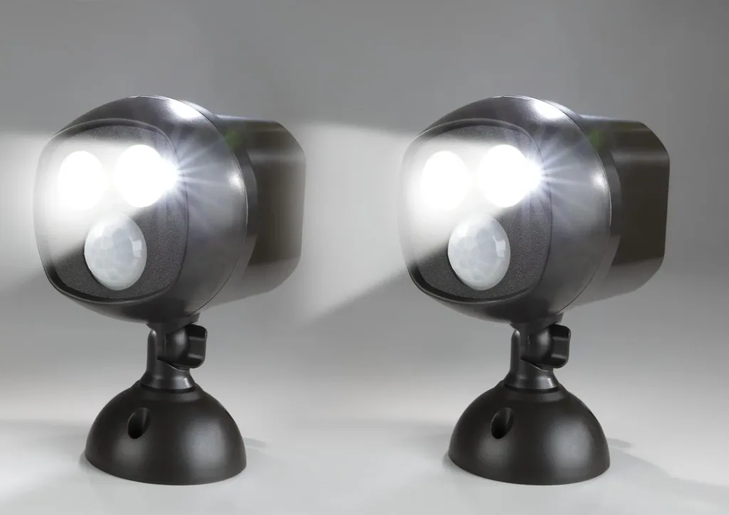 LED safety light with radio coupling, 2 pieces (Batteries Not Included)