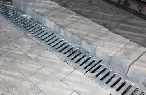 Gutter hedgehog, 4 m length, 120 mm diameter