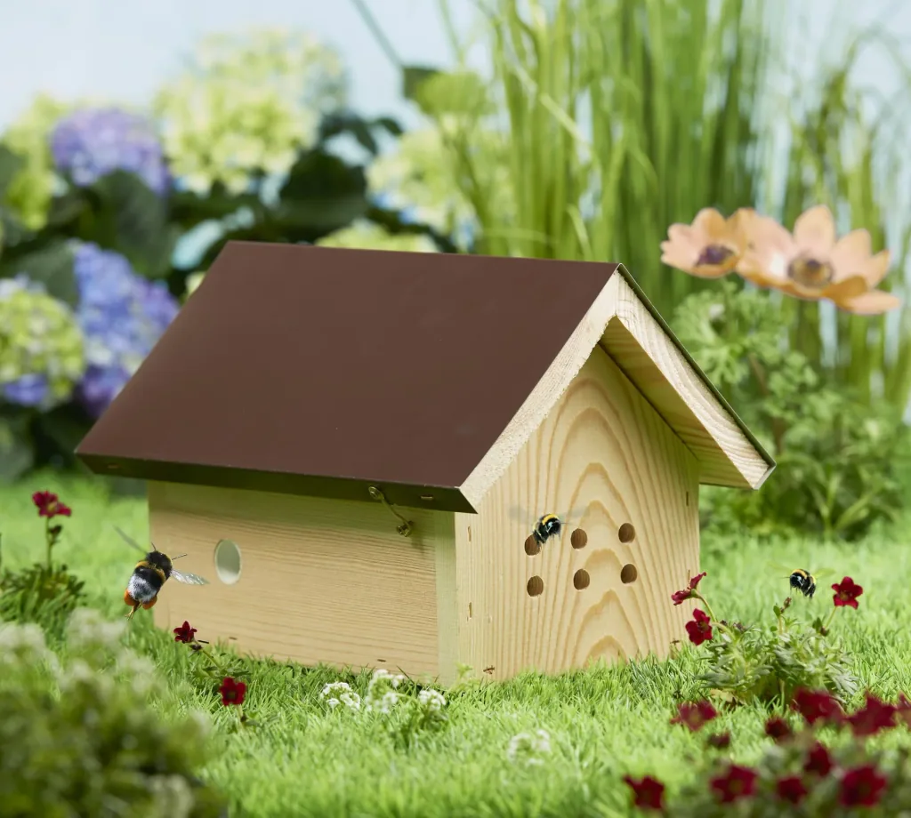 Bumblebee house
