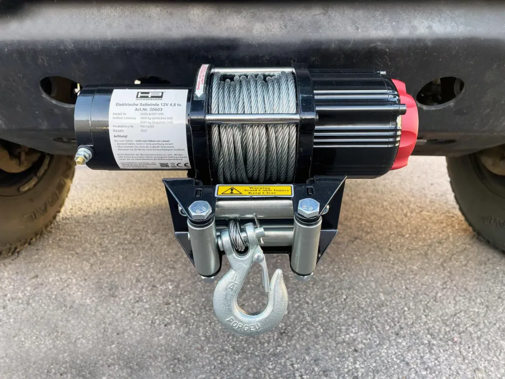 Motor winch Profi 4,800 kg with radio remote control