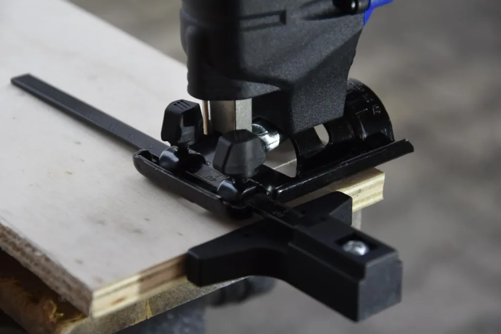 Mini jigsaw 75 watts