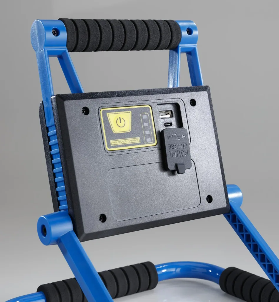 Foldable LED work light, rechargeable, 25 watts